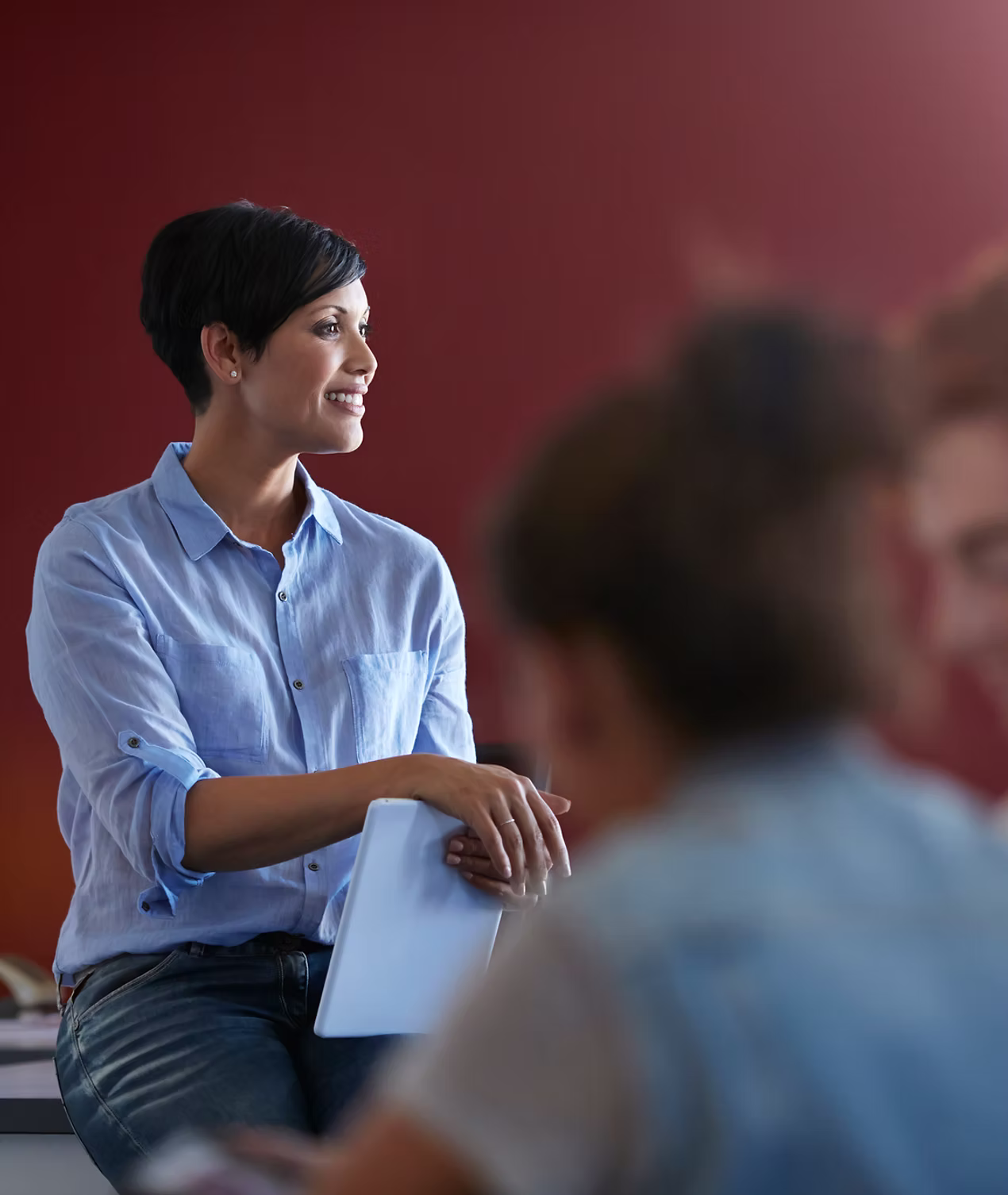 Teacher supporting students at Croydon Metropolitan College